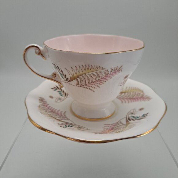 Allegro Vintage Pink Bone China Teacup & Saucer Set Gold Trim England - Picture 2 of 16
